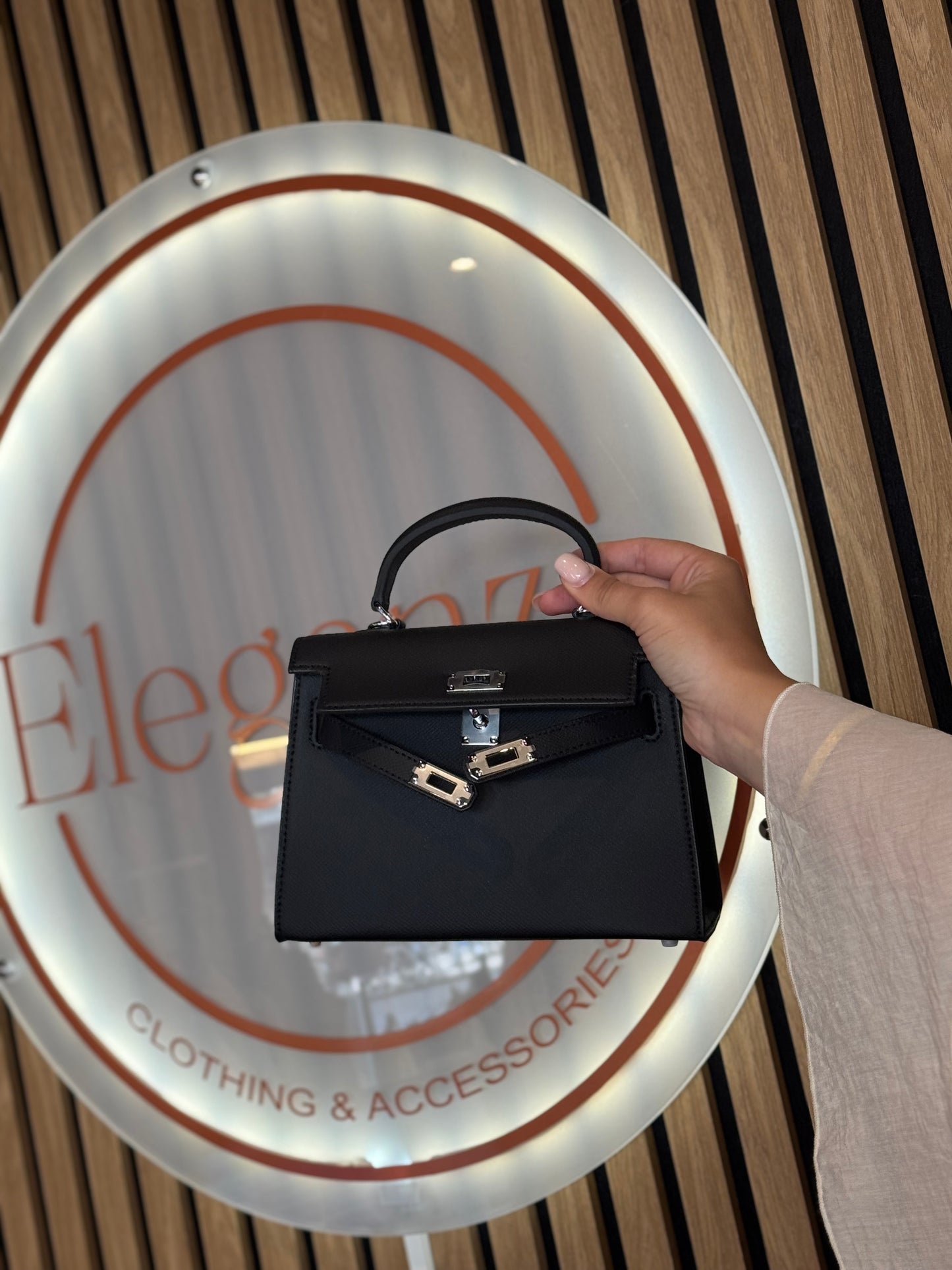SAC INSPI KELLY FERMOIR ARGENTÉ