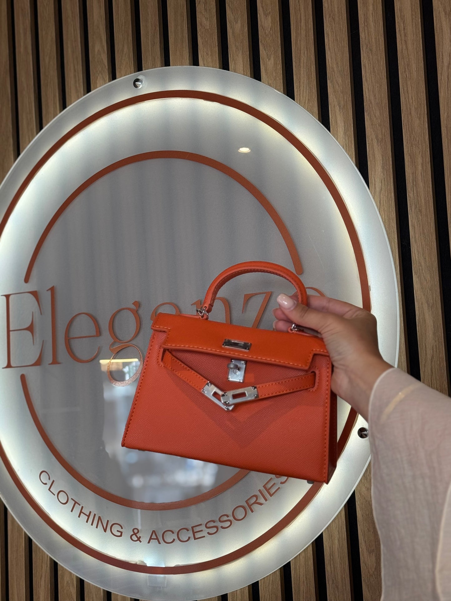 SAC INSPI KELLY FERMOIR ARGENTÉ