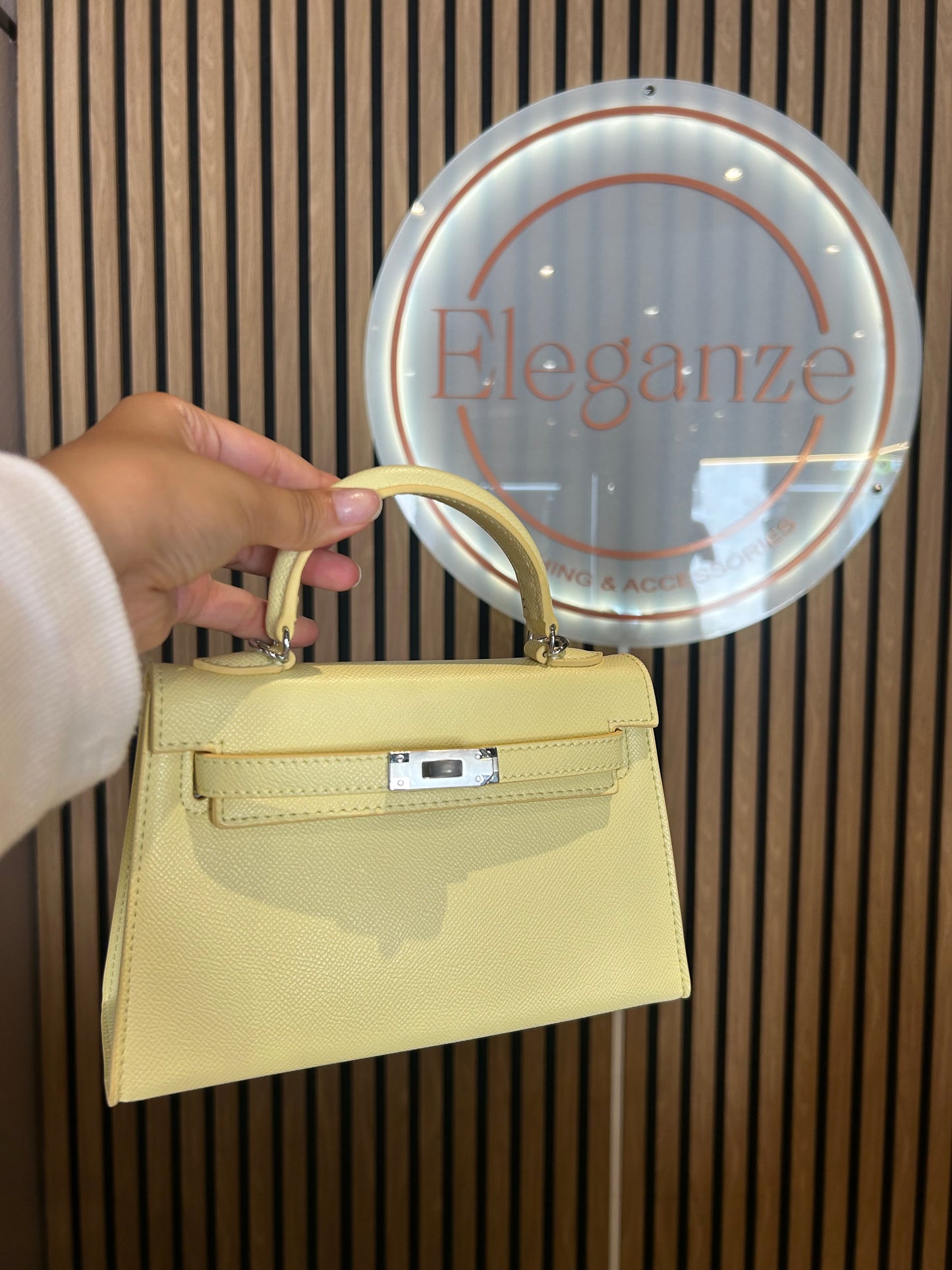 SAC INSPI KELLY FERMOIR ARGENTÉ