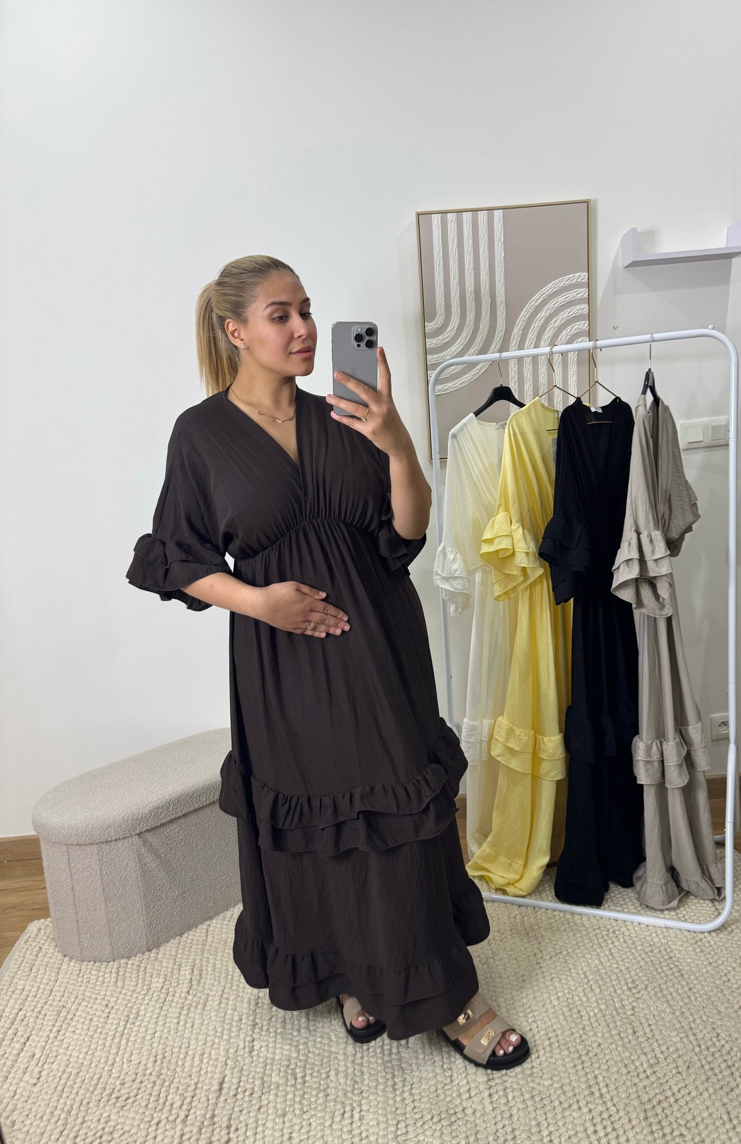 ROBE À VOLANT