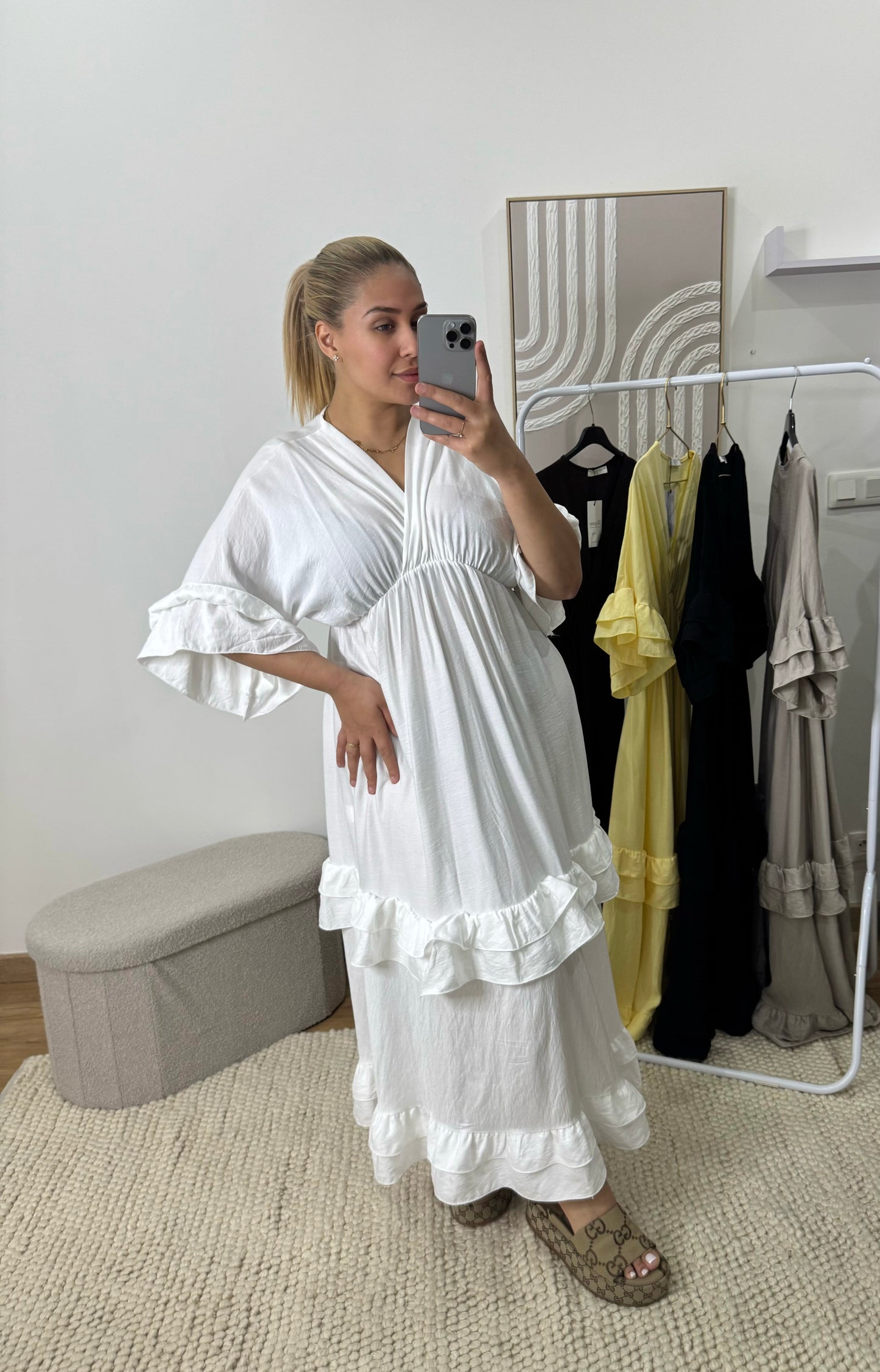 ROBE À VOLANT
