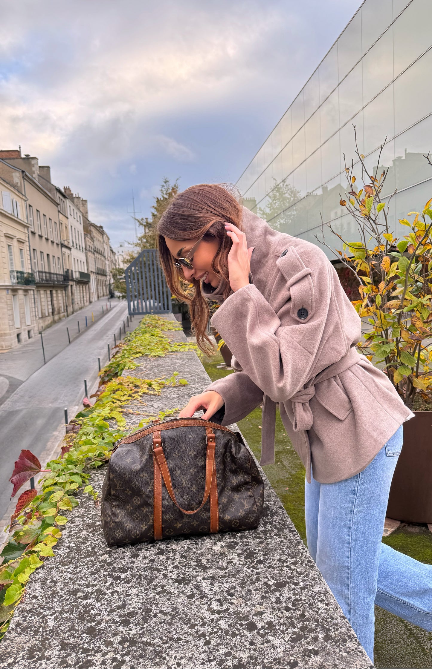 MANTEAU COURT À NOUER