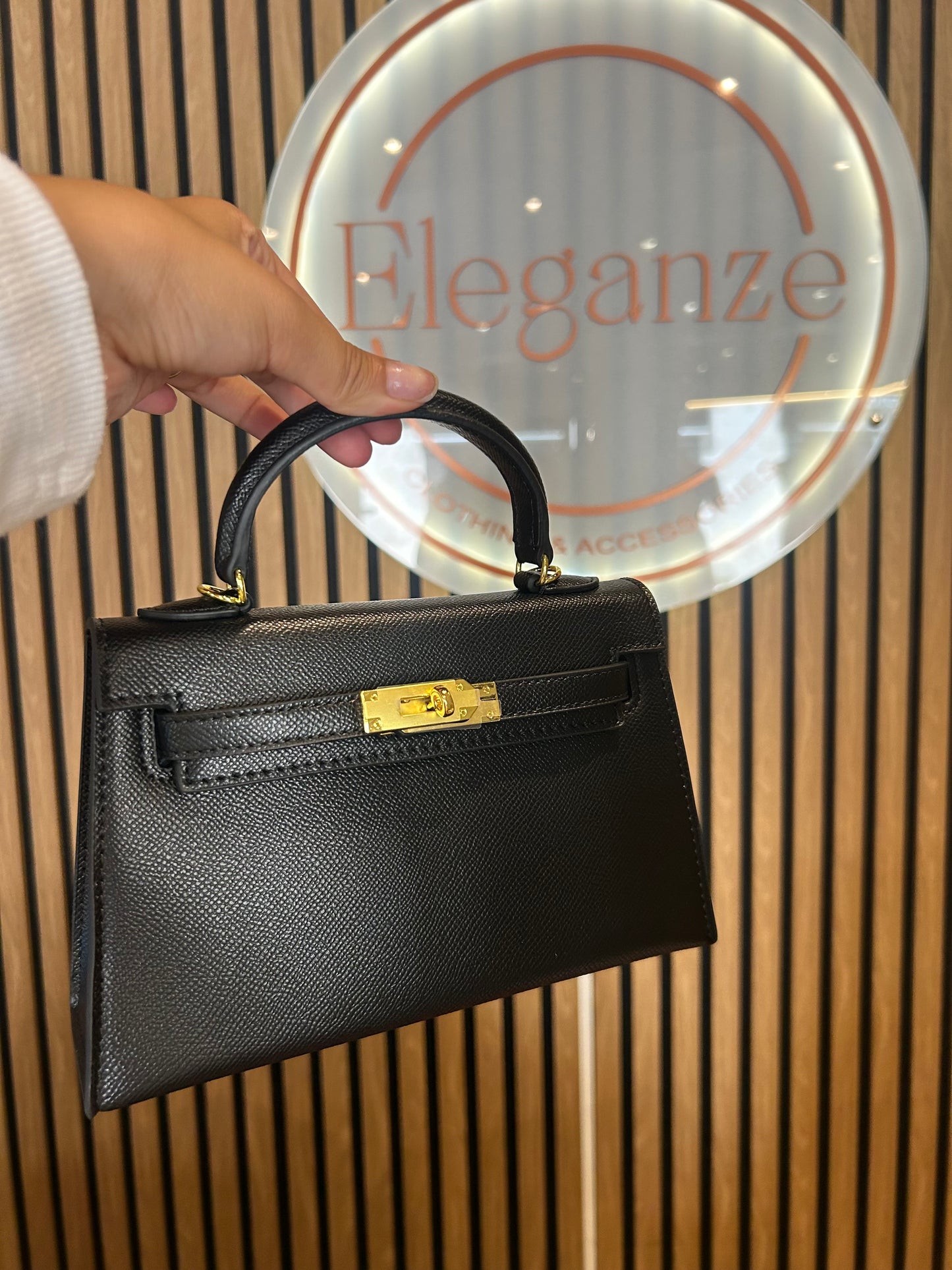 SAC INSPI KELLY FERMOIR DORÉ